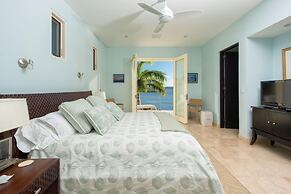 Giant Luxurious Mansion in Flamingo With Pool and Sumptuous Ocean View