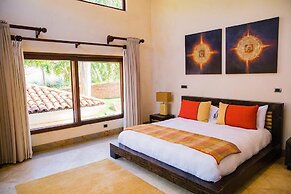 Extravagant Beachfront Mansion in Flamingo - Second to None