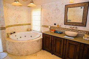 Extravagant Beachfront Mansion in Flamingo - Second to None