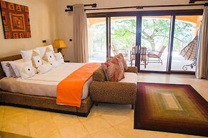 Extravagant Beachfront Mansion in Flamingo - Second to None