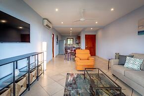 2-Bedroom Condo with Ocean View and Pool