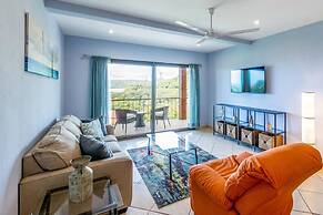 2-Bedroom Condo with Ocean View and Pool