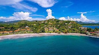 Stunning beachfront Flamingo mansion with incomparable ocean setting