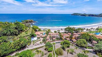 Stunning beachfront Flamingo mansion with incomparable ocean setting