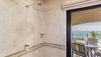 Stunning beachfront Flamingo mansion with incomparable ocean setting