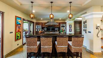 Stunning beachfront Flamingo mansion with incomparable ocean setting