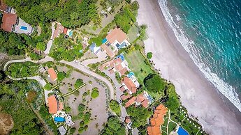 Stunning beachfront Flamingo mansion with incomparable ocean setting