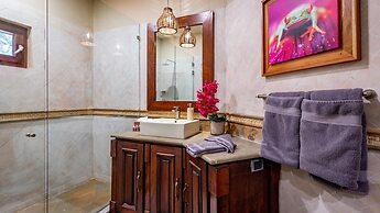 Stunning beachfront Flamingo mansion with incomparable ocean setting