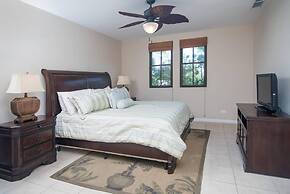 Dazzling End Unit in Coco With Lots of Windows and Light Sleeps 8