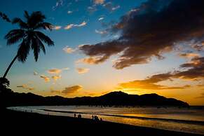 Dazzling End Unit in Coco With Lots of Windows and Light Sleeps 8