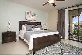 Impressively Designed 3rd-floor Space Overlooking Pool in Coco