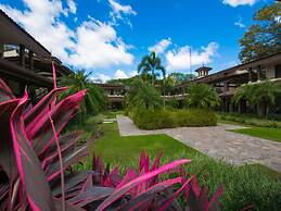 Impressive 2nd-floor Unit in Coco Done in Red and Orange Hues
