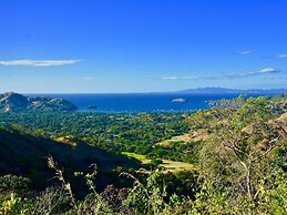 Impressive 2nd-floor Unit in Coco Done in Red and Orange Hues
