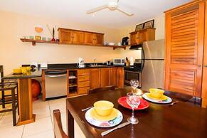 Nicely Priced Well-decorated Unit With Pool Near Beach in Brasilito