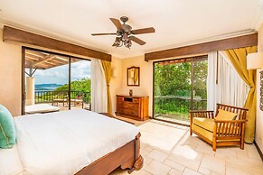 Hacienda-style Villa With Pool and Sweeping Ocean Views Above Potrero