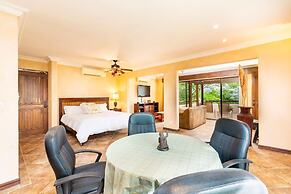 Hacienda-style Villa With Pool and Sweeping Ocean Views Above Potrero