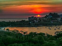 Hacienda-style Villa With Pool and Sweeping Ocean Views Above Potrero