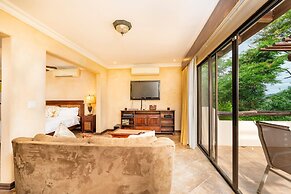 Hacienda-style Villa With Pool and Sweeping Ocean Views Above Potrero