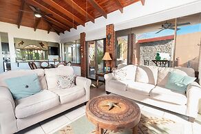 Luxury Flamingo villa with outdoor bar - pool and magnificent views