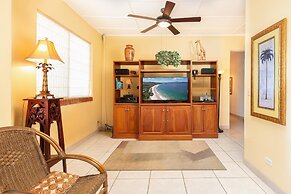 Luxury Flamingo villa with outdoor bar - pool and magnificent views