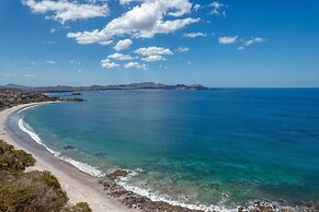 Luxury Flamingo villa with outdoor bar - pool and magnificent views