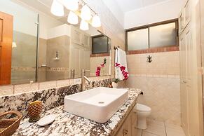 Luxury Flamingo villa with outdoor bar - pool and magnificent views