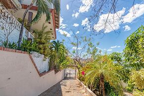 Luxury Flamingo villa with outdoor bar - pool and magnificent views