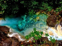 Nicely Decorated 3rd-floor Beauty With Pool-view Balcony in Coco