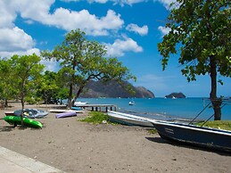 Nicely Decorated 3rd-floor Beauty With Pool-view Balcony in Coco