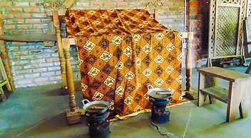 REVIVE Bogor Pendopo 45 Resort