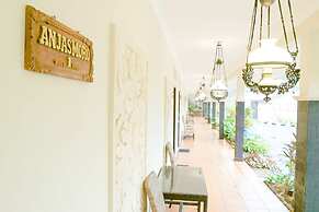 REVIVE Bogor Pendopo 45 Resort