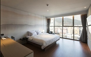 Hound Hotel Changwon - Jinhae Yongwon
