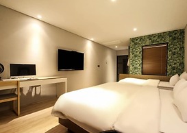 Hound Hotel Changwon - Jinhae Yongwon