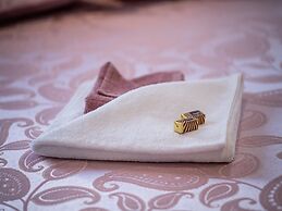 Apartment License to Chill