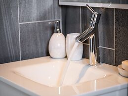 Apartment License to Chill