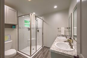 Down River Haus Ld 727 3 Bedroom Home by RedAwning