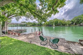 Down River Haus Ld 727 3 Bedroom Home by RedAwning