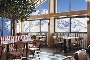 Ours Blanc Hotel & Spa