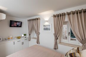 Apartment & Rooms Palmotta