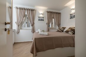 Apartment & Rooms Palmotta