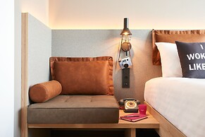Moxy Amsterdam Schiphol Airport
