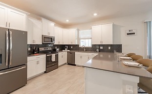 4563nl - Storey Lake Resort