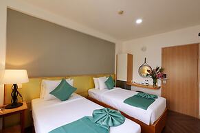 Happy Life Green Hotel