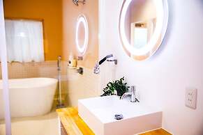 Shirahama Beach Garden