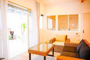 Shirahama Beach Garden