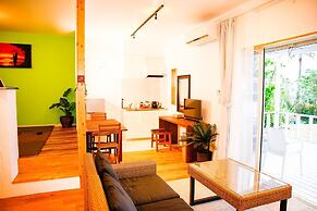 Shirahama Beach Garden