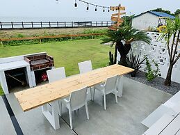 Shirahama Beach Garden