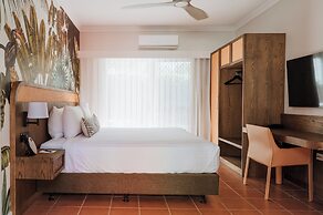 The Continental Hotel Broome