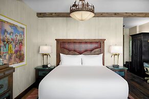 Hotel Drover, Autograph Collection