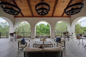 Hotel Drover, Autograph Collection